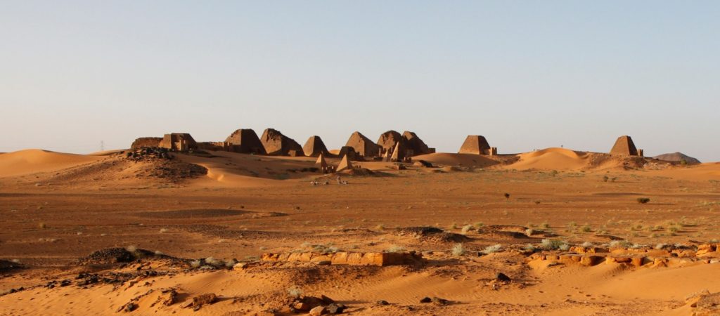 Les Tombeaux Royaux de Méroé, Soudan